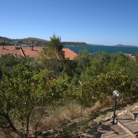 Gueltekin Kir Evi Urla